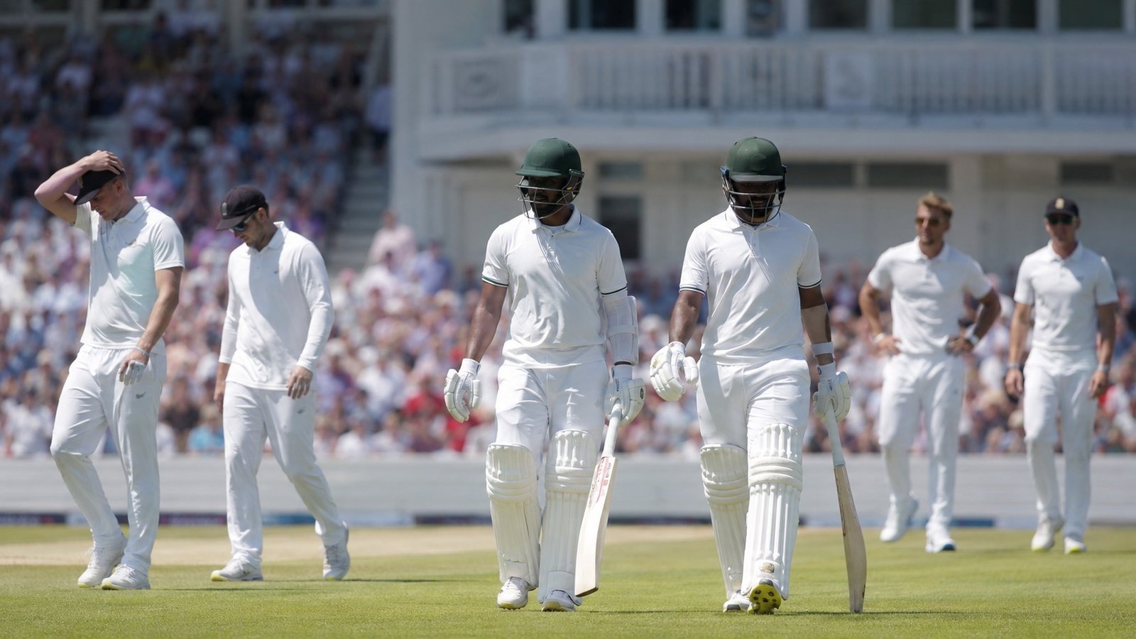 New Zealand openers bat against England at Trent Bridge